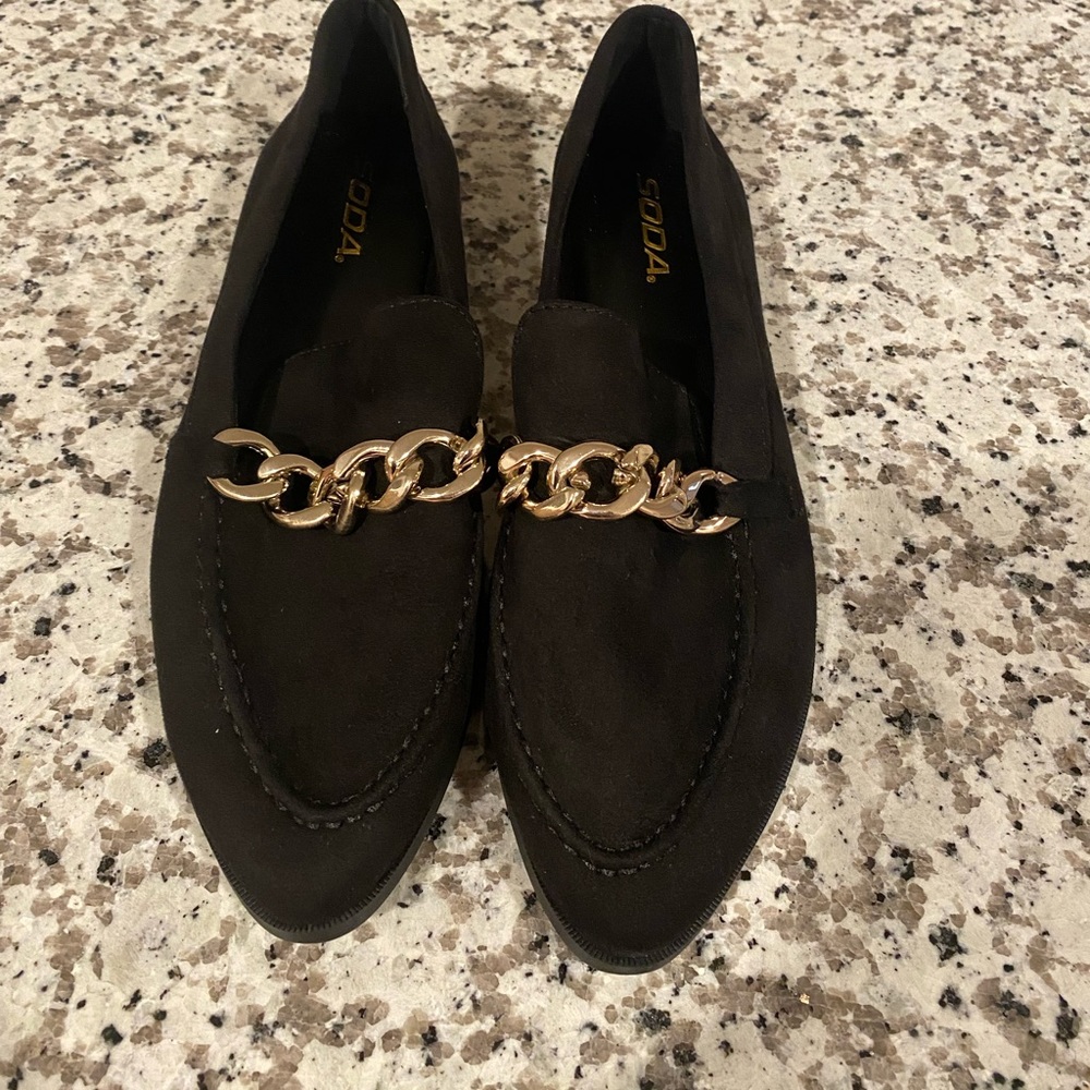 Miss Lola black flats suede material
